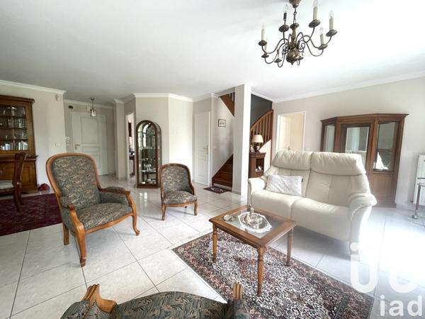 Maison à vendre 6 pièces 148 m² Mandres-les-Roses