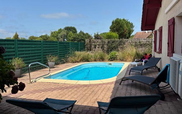 Maison à vendre    4 pièces •  Léon