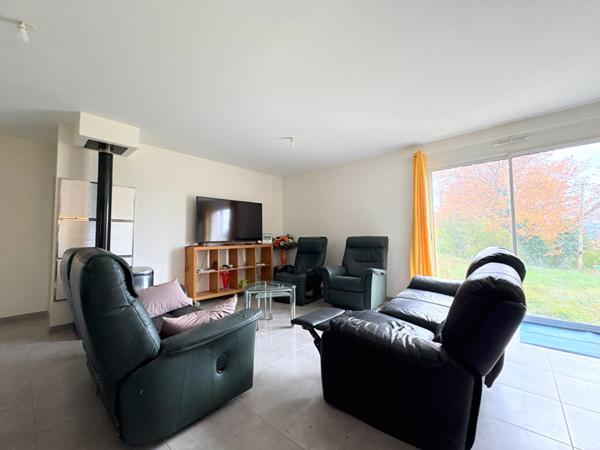 A VENDRE EN EXCLUSIVITE 84360 LAURIS MAISON PLAIN PIED TYPE 5 PIECES D'ENVIRON 112M² SUR UNE PARCELLE DE 2364 M².