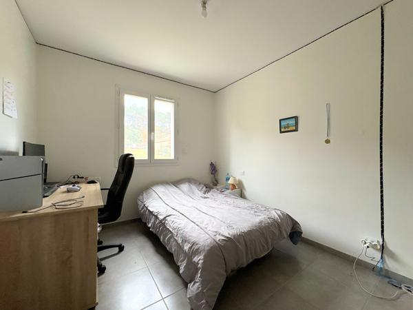 A VENDRE EN EXCLUSIVITE 84360 LAURIS MAISON PLAIN PIED TYPE 5 PIECES D'ENVIRON 112M² SUR UNE PARCELLE DE 2364 M².