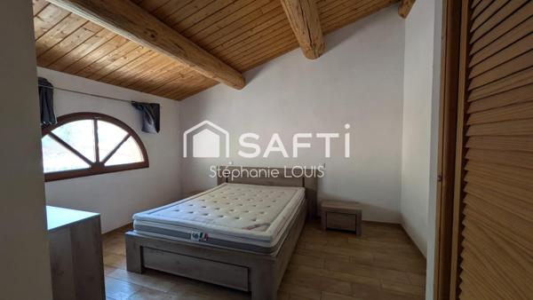 SOMPTUEUSE BATISSE PROVENCALE  AVEC VUE EXCEPTIONNELLE