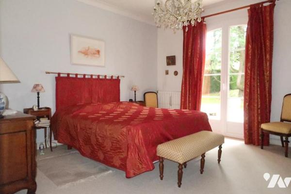 CERIZAY, MAISON D'HABITATION DE GRAND CONFORT SUR SOUS-SOL COMPLET.