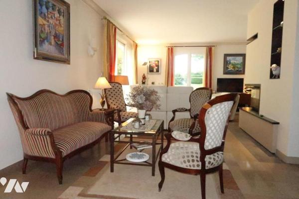 CERIZAY, MAISON D'HABITATION DE GRAND CONFORT SUR SOUS-SOL COMPLET.