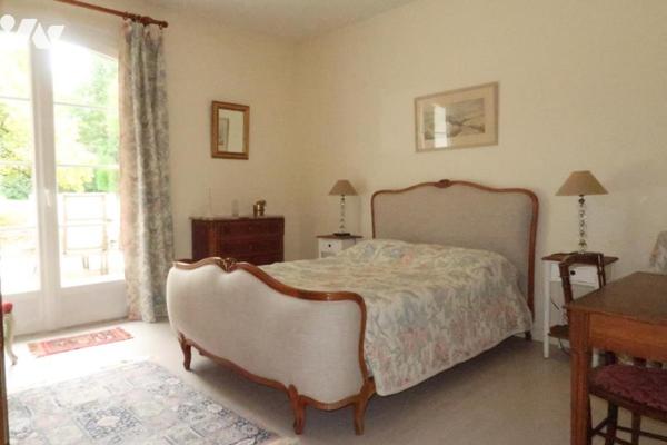 CERIZAY, MAISON D'HABITATION DE GRAND CONFORT SUR SOUS-SOL COMPLET.