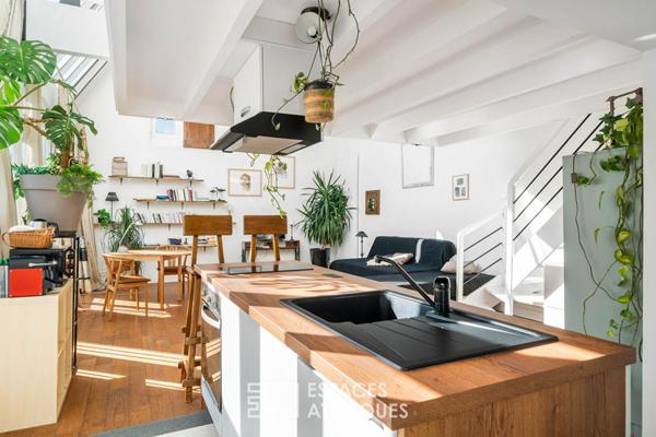 Atelier d’artiste en dernier étage et bureau indépendant