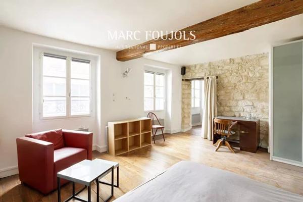 Paris VI – Saint-Germain-des-Prés – Deux pièces en étage élevé