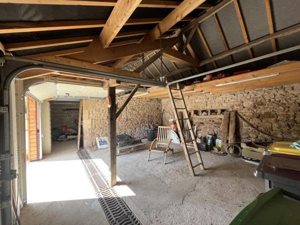 Maison à vendre |  Saint-Pierre-les-Étieux |  5 pièces | 180 m²