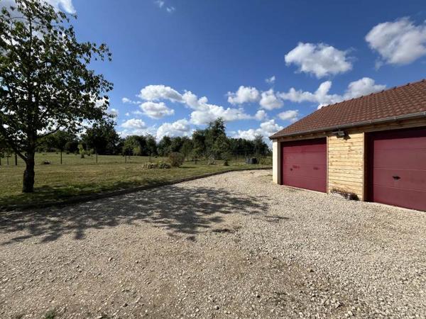 Maison à vendre |  Saint-Pierre-les-Étieux |  5 pièces | 180 m²