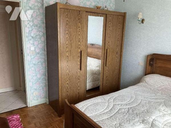 A VENDRE : Grande maison de ville en bon état à SOUILLAC (Lot - 46) avec jardin de 547m² compre...