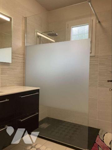 A VENDRE : Grande maison de ville en bon état à SOUILLAC (Lot - 46) avec jardin de 547m² compre...