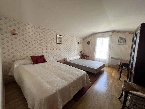 Maison 5 pièce(s) 4 chambre(s) 158 m²