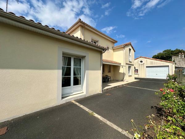 Maison 5 pièce(s) 4 chambre(s) 158 m²