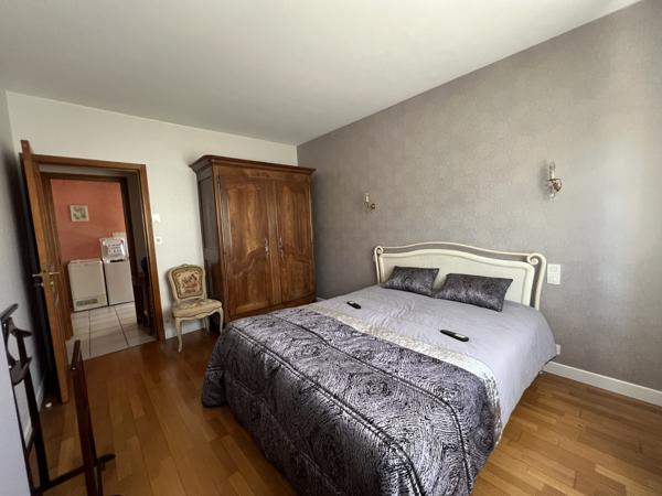 Maison 5 pièce(s) 4 chambre(s) 158 m²