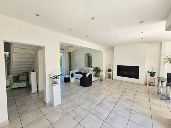 Maison Saint Nazaire 160 m2 + studio 25 m2