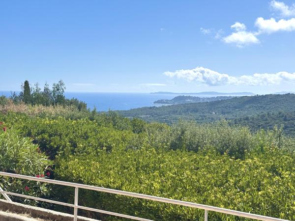 Maison à vendre  5 pièces - 115 m2 LA CROIX VALMER - 83