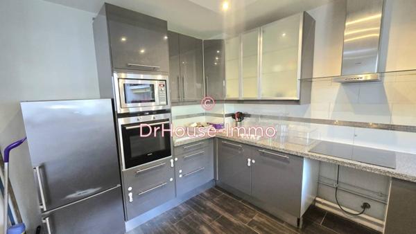 Appartement à louer 4 pièces de 88 m²