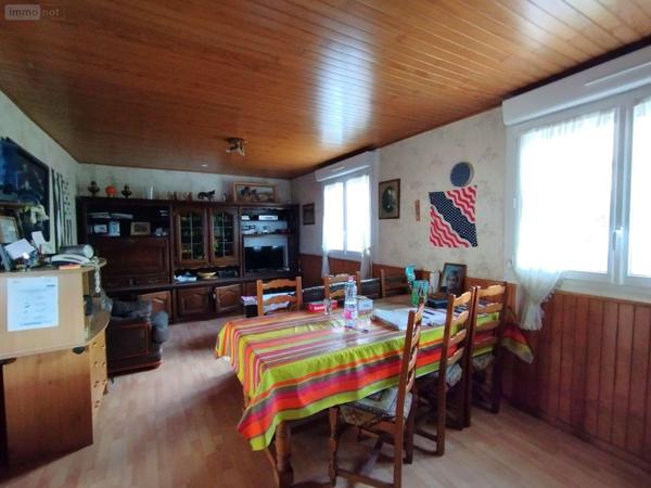 Maison à vendre à Scaër dans le Finistère (29390), ref : 11352/901