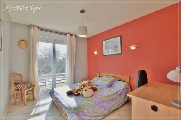 Dpt Finistère (29), à vendre CARHAIX PLOUGUER maison P9 de 232 m² - Terrain de 2133 m²