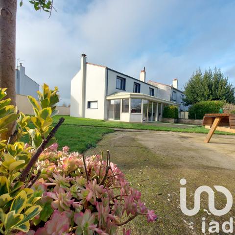 Maison à vendre 7 pièces 131 m² Mortagne-sur-Sèvre