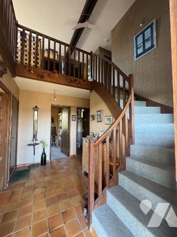 Maison individuelle, vue dégagée, 4 chambres, 1 garage, une cave