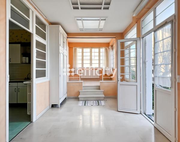 Appartement 5 pièces - 104 m² Exclusivité efficity