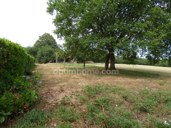 Maison 4/5 chambres sur un beau terrain de 1 900 m2