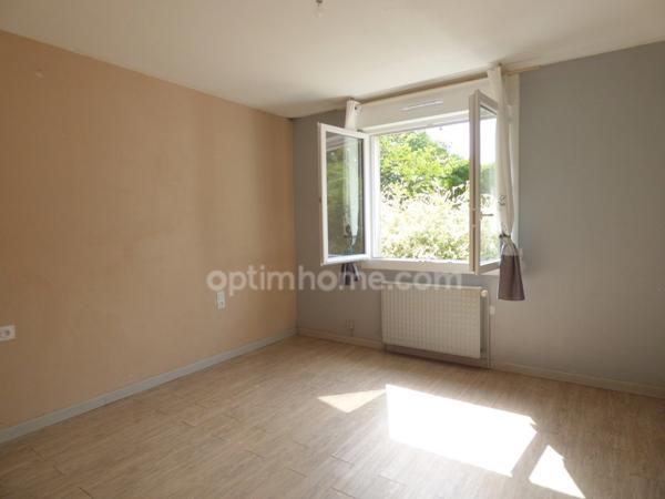 Maison 4/5 chambres sur un beau terrain de 1 900 m2