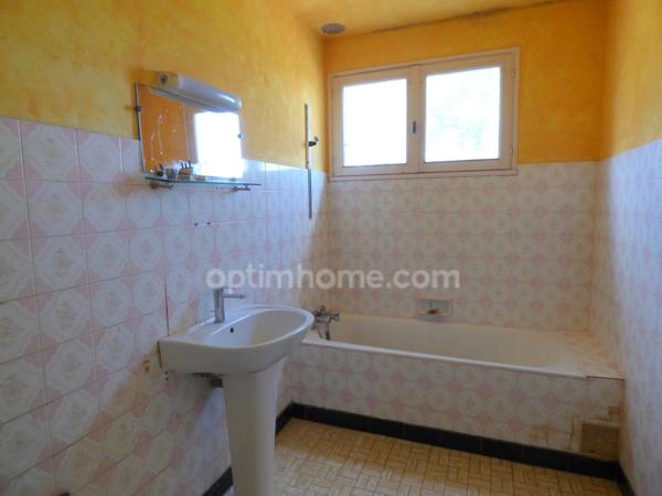 Maison 4/5 chambres sur un beau terrain de 1 900 m2