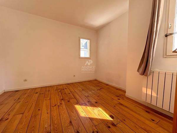 POISSY - Maison de 100m² - 5 pièces Loyer 1 531 €/mois **  - Référence  9233