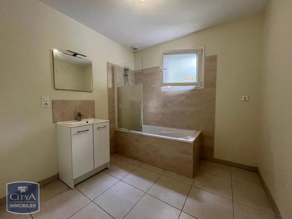 Maison à louer 3 pièces 74m² Les Villages Vovéens (28150)