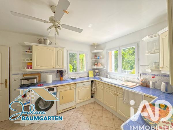 Maison à vendre 7 pièces 166 m² Saint-Georges-de-Didonne