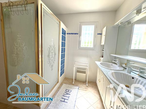 Maison à vendre 7 pièces 166 m² Saint-Georges-de-Didonne