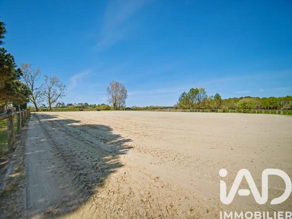 Maison à vendre 12 pièces 450 m² Arès