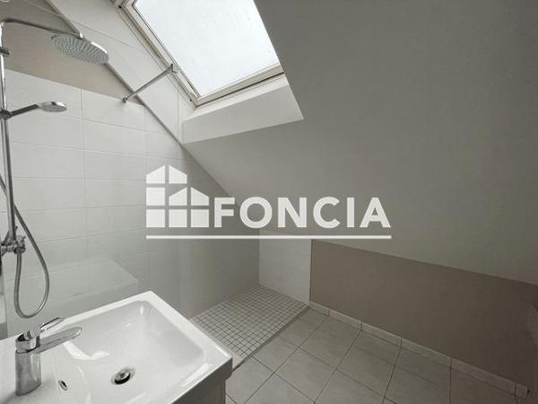 Location Appartement 2 pièces 32.81 m² - 2 BIS QUAI DES MARAIS Amboise 37400