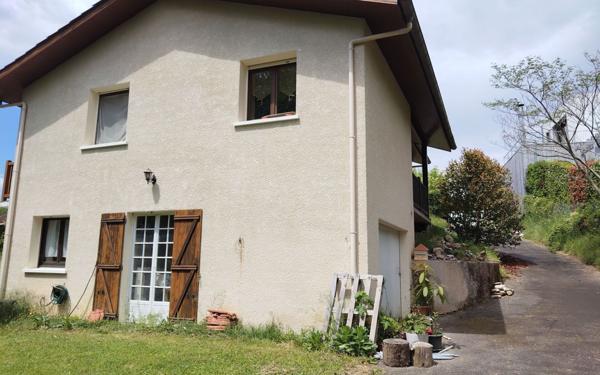 Maison à vendre    5 pièces • 141 m2 Saint-Martin-de-Seignanx