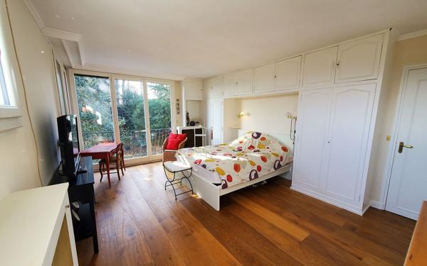 Maison à vendre    8 pièces •  Crécy-la-Chapelle