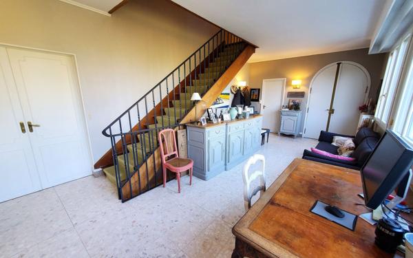 Maison à vendre    8 pièces •  Crécy-la-Chapelle