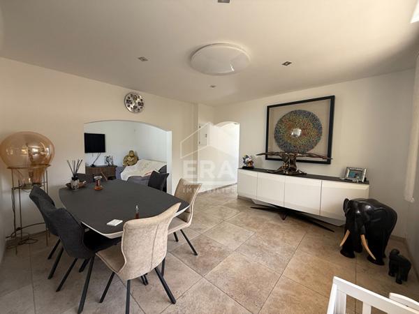 A VENDRE 13360 ROQUEVAIRE MAISON DE TYPE 5 DE 155 M² AVEC STUDIO DE 20 M² INDEPENDANT SUR 850M² DE JARDIN, GARAGE ET PISCINE