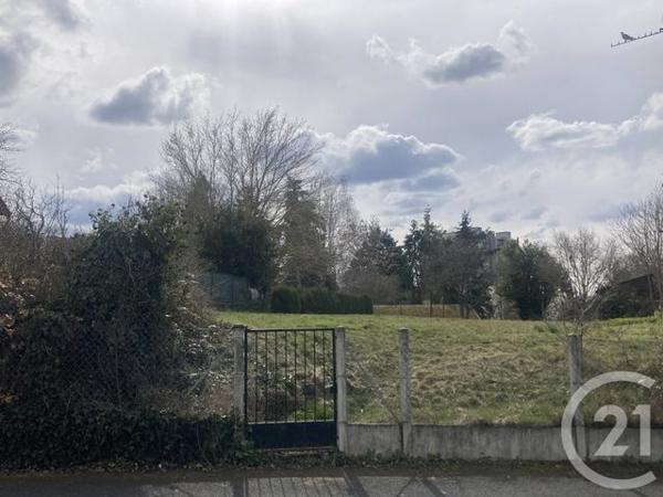 terrain à vendre  749 m2 MONTLUCON - 03