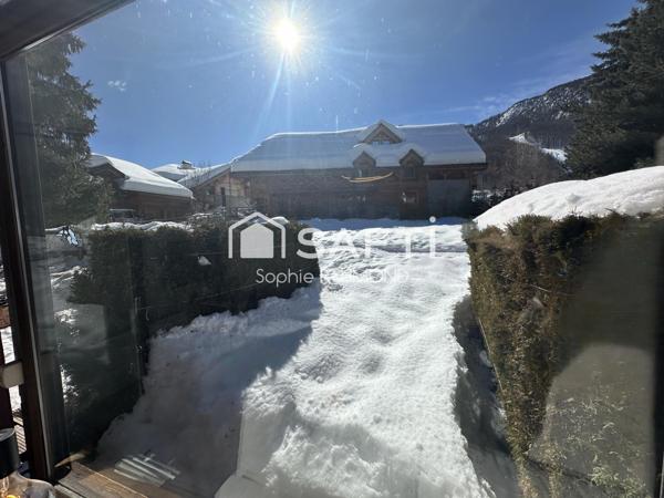 Duplex skis aux pieds, terrasse et jardin plein sud