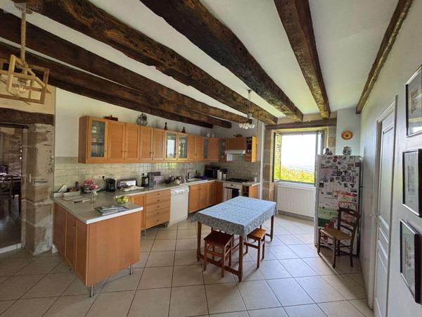 Maison à vendre à Lacapelle-Marival dans le Lot (46120), ref : 46030/MAIS/550