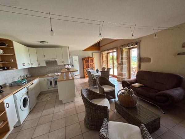 Maison à vendre à Lacapelle-Marival dans le Lot (46120), ref : 46030/MAIS/550