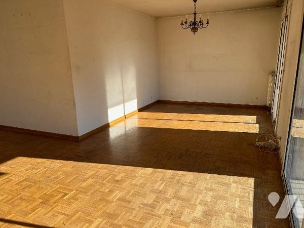 EN DERNIER TAGE - Appt T3 de 95 m² avec ascenseur et parking privé ...