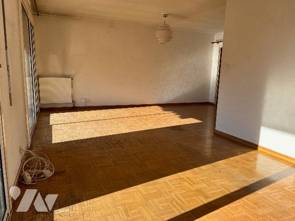 EN DERNIER TAGE - Appt T3 de 95 m² avec ascenseur et parking privé ...