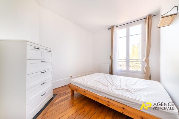 Appartement La Garenne Colombes 2 pièces 35 m2 €262 500 ** - Référence 506CL