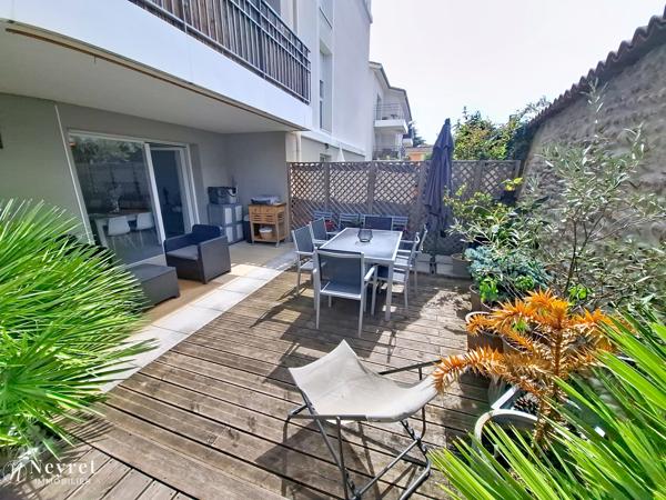 Coup de cœur assuré sur ce T3 en Rez-de-jardin de 57m² avec en sous-sol sécurisé :garage et place stationnemen
