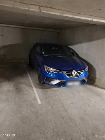 Coup de cœur assuré sur ce T3 en Rez-de-jardin de 57m² avec en sous-sol sécurisé :garage et place stationnemen