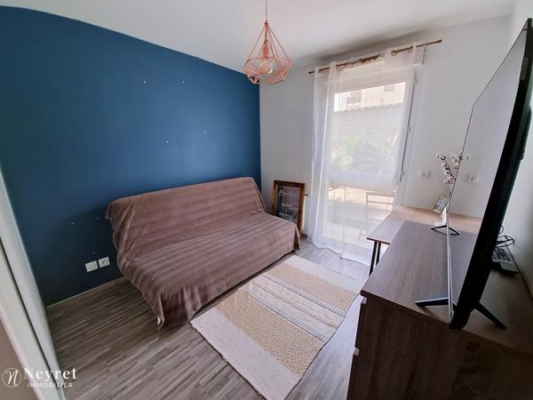 Coup de cœur assuré sur ce T3 en Rez-de-jardin de 57m² avec en sous-sol sécurisé :garage et place stationnemen