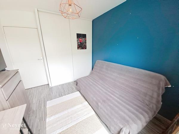 Coup de cœur assuré sur ce T3 en Rez-de-jardin de 57m² avec en sous-sol sécurisé :garage et place stationnemen