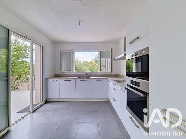 Maison à vendre 5 pièces 107 m² Vergèze